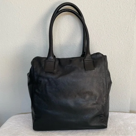 See By Chloe Black Leather Zipper Tote Bag - Picture 3 of 17